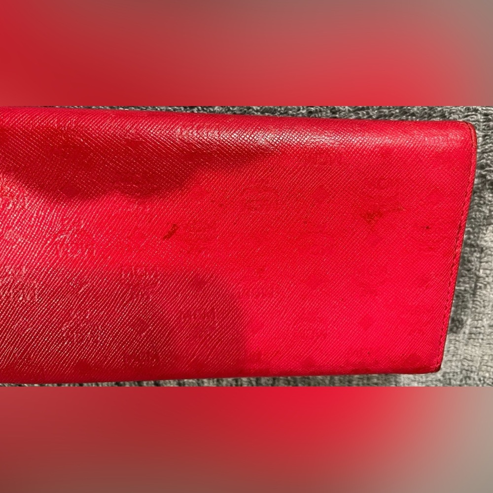 Red Long MCM Wallet - Picture 5 of 8